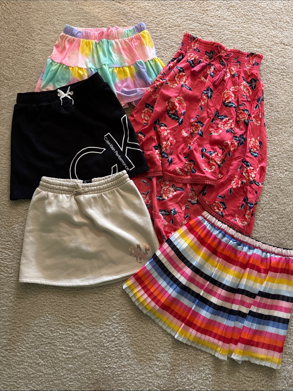 Girls skirt/skort Lot